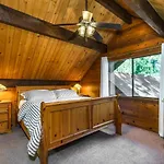 Rustic Modern Cabina De Alba